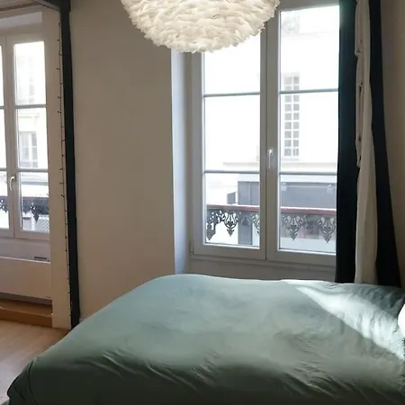 Appartamento Au Coeur Du Marais Parigi